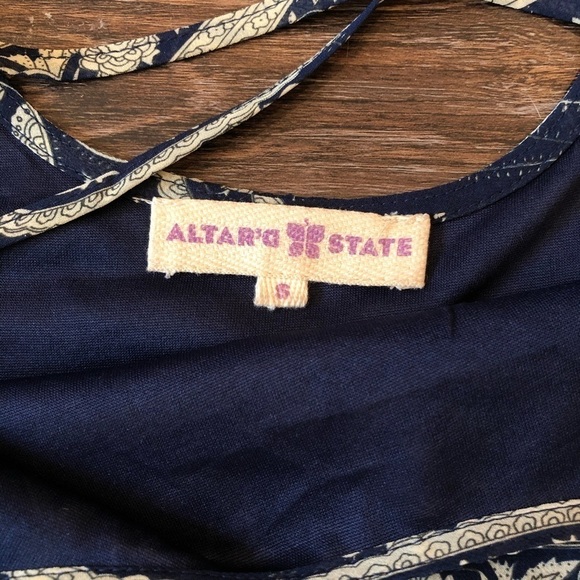 Bell Sleeved Navy & Cream Paisley Shift Dress - Picture 7 of 8